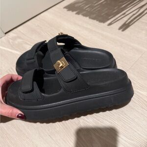 Steve Madden Black Platform Sandals